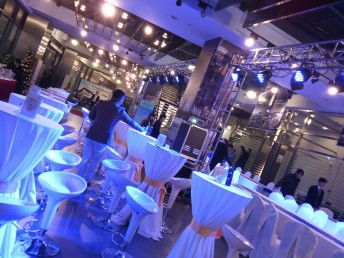 上海專業慶典服務全攻略 舞臺搭建、活動策劃與婚慶廠慶一站式解決方案